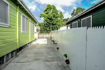 هتل Eko Cozy Guest House