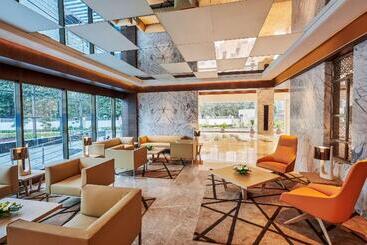 هتل Hilton Garden Inn Lucknow