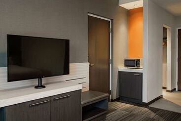 هتل Hilton Garden Inn Winnipeg South