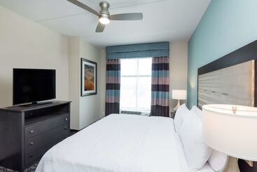 هتل Homewood Suites By Hilton Fayetteville