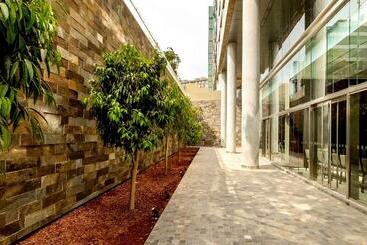 هتل Hyatt Centric San Isidro Lima