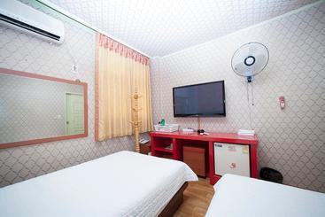Jeju Brd Hotel  Hostel