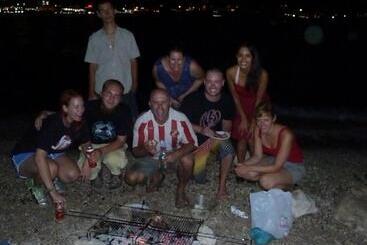 هتل Saranda Backpackers