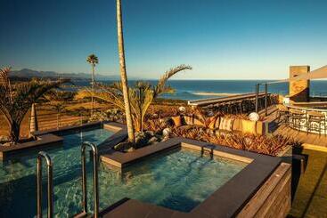 Sky Villa Boutique Hotel By Raw Africa Collection
