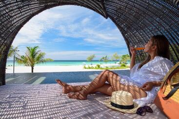 استراحتگاه The Royal Sands Koh Rong