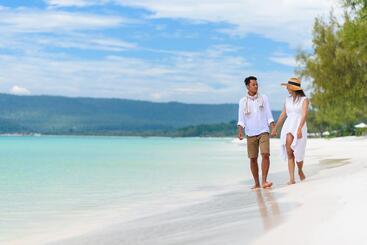استراحتگاه The Royal Sands Koh Rong