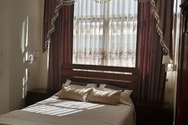 تختخواب و صبحانه Hostal Terrabella Srl