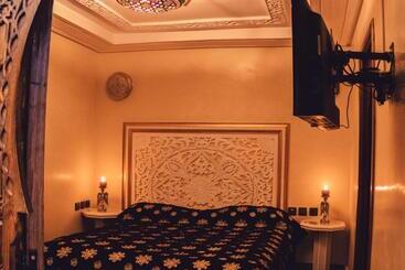 تختخواب و صبحانه Riad Golf Stinia