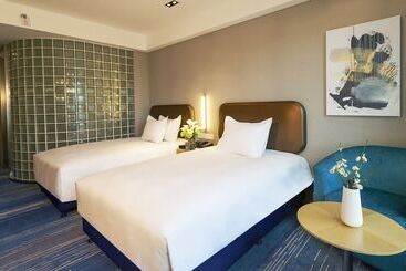هتل Holiday Inn Express Chifeng Hongshan By Ihg