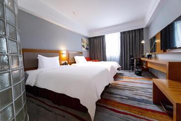 هتل Holiday Inn Express Daocheng Yading By Ihg