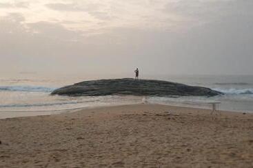 هتل Palm Rock Beach