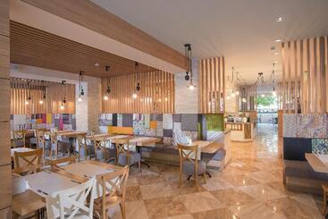 Marina Sands Bijou Boutique Hotel   All Inclusive