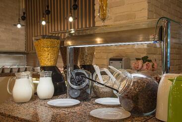 Marina Sands Bijou Boutique Hotel   All Inclusive