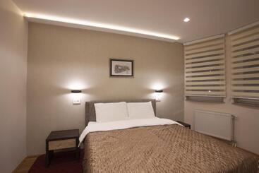 تختخواب و صبحانه Apartmani Brocat