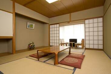 هتل Kasuga No Mori