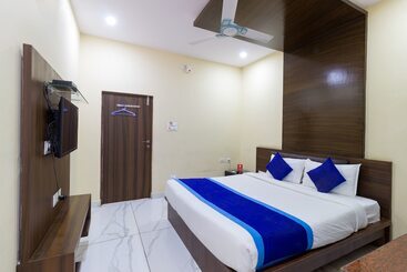 هتل Royal Plaza