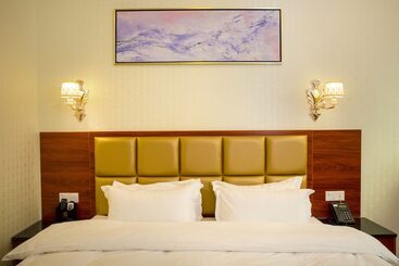 هتل Yuehang