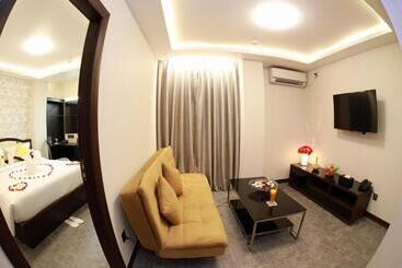 Rose Palace Hotel Yangon
