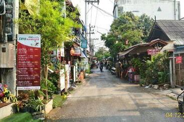 You&me Hostel