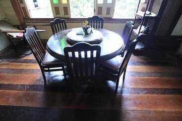 هاستل Oasis Balili Heritage Lodge