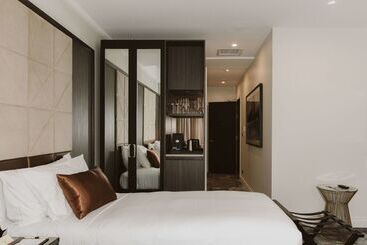 هتل Doubletree By Hilton Wellington