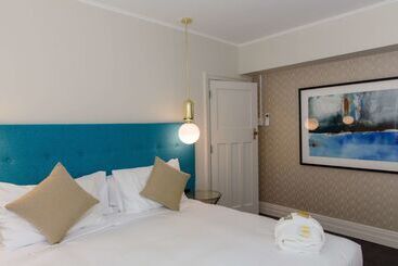 هتل Doubletree By Hilton Wellington