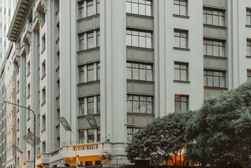 هتل Doubletree By Hilton Wellington