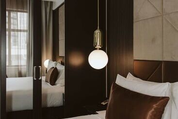 هتل Doubletree By Hilton Wellington