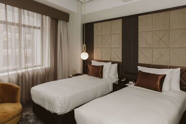 هتل Doubletree By Hilton Wellington