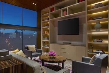 هتل Grand Hyatt Manila