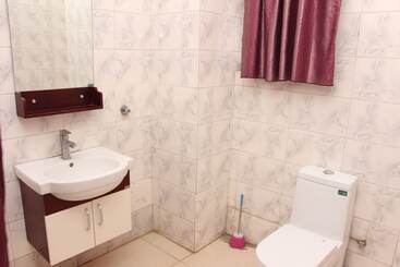 هتل Ritzcarinton Suites