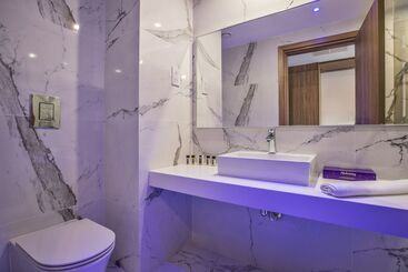 The Blue Ivy Hotel & Suites