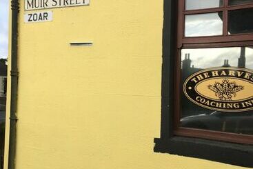 تختخواب و صبحانه The Harvest Coaching Inn