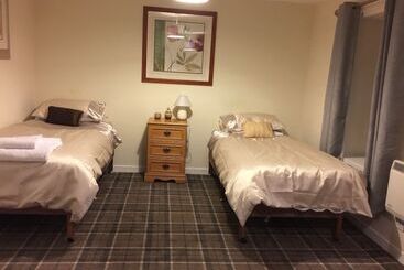 تختخواب و صبحانه The Harvest Coaching Inn