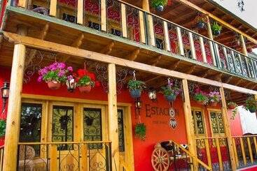 هتل La Estacion