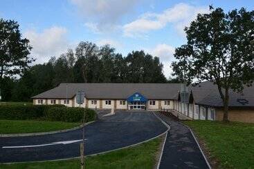 هتل Raglan Lodge