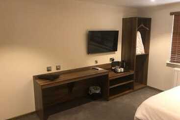 هتل Raglan Lodge