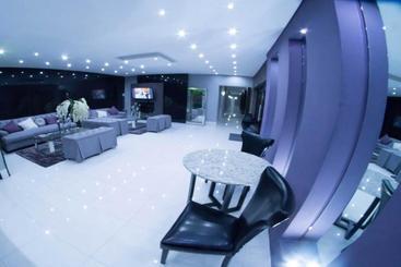 Gran Hotel Cantera La Plaza