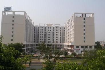 Hotel Starlit Suites