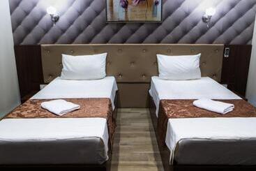 Aen Hotel Old City