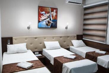 Aen Hotel Old City