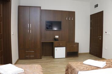 Aen Hotel Old City