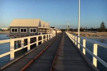 هاستل Busselton Backpackers