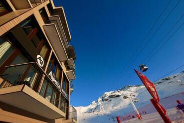 Alberta Hotel & Spa