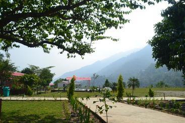 Balaut Resort