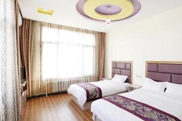 Hotel 哈尔滨机场东方红运宾馆