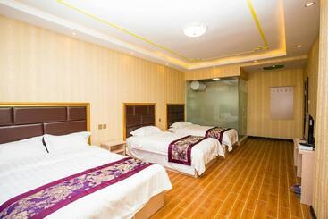 Hotel 哈尔滨机场东方红运宾馆