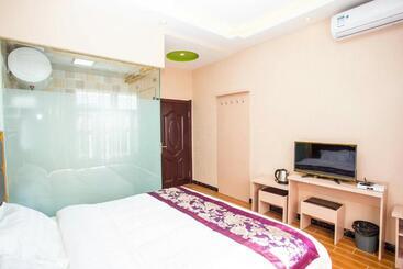 Hotel 哈尔滨机场东方红运宾馆