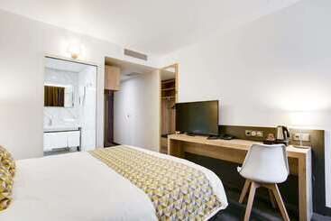 Brit Hotel Confort Loches