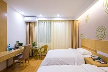 هتل Greentree Inn Anshun Xihang Road Business